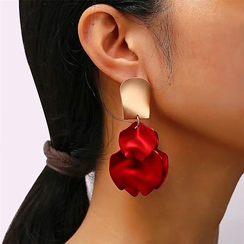 Boucles d’oreilles pétales rouges – finition dorée