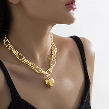 Collier Chaîne Dorée à Gros Maillons avec Pendentif Cœur – Élégance Moderne