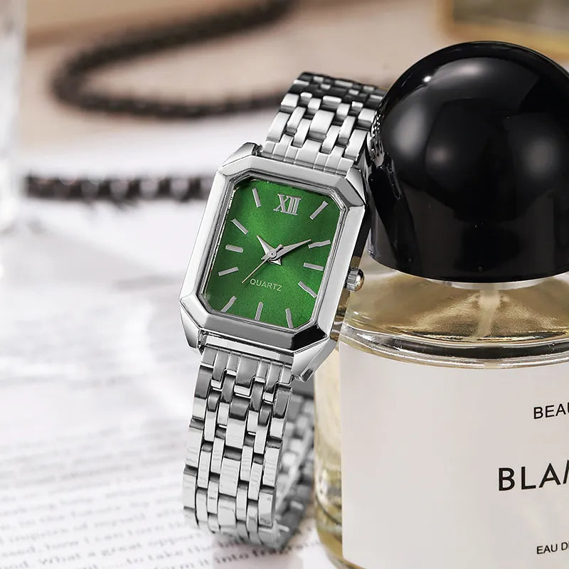 Montre Femme Élégante Rectangulaire – Acier Argenté & Cadran Vert Émeraude
