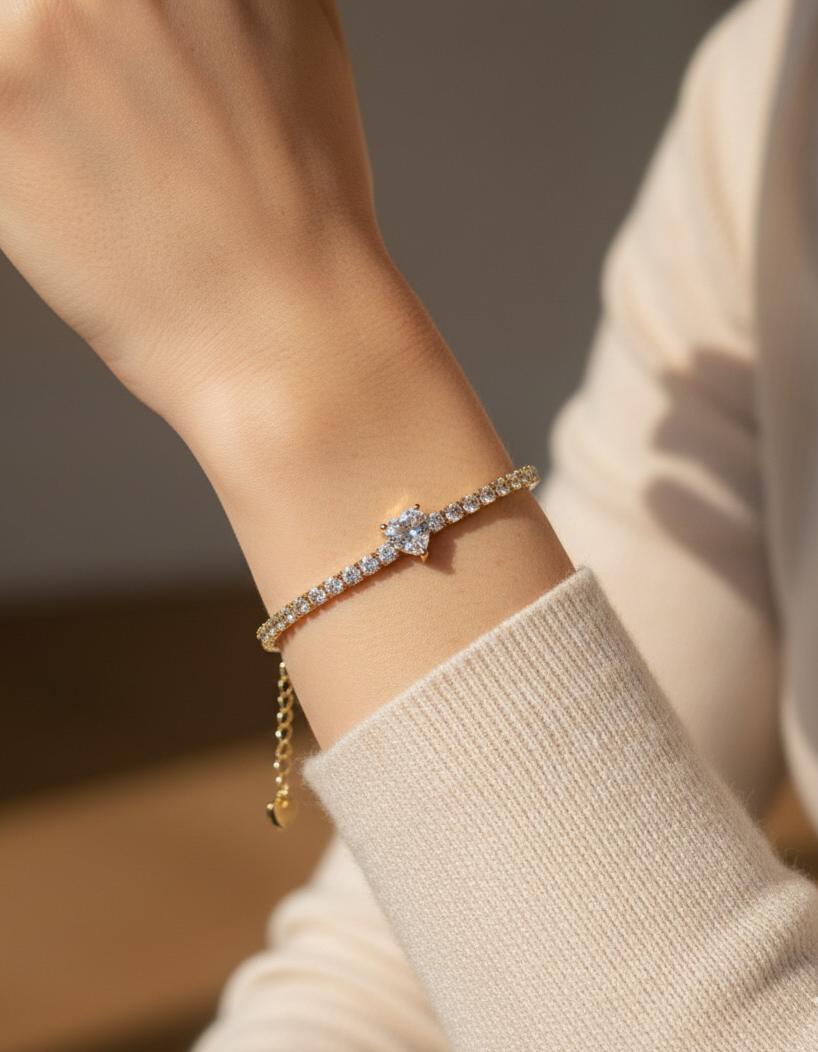 Bracelet Doré à Zircons – Élégance & Brillance