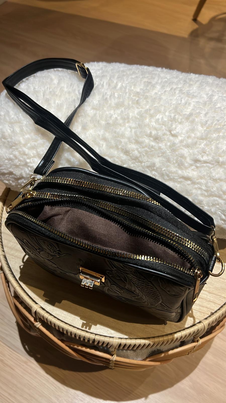 Sac Bandoulière Noir Matelassé – Élégance Urbaine