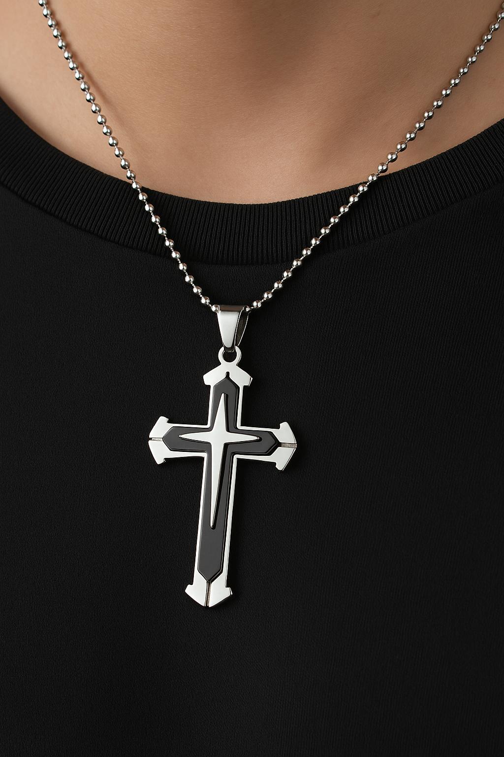 Collier Croix en Acier Inoxydable – Foi & Élégance
